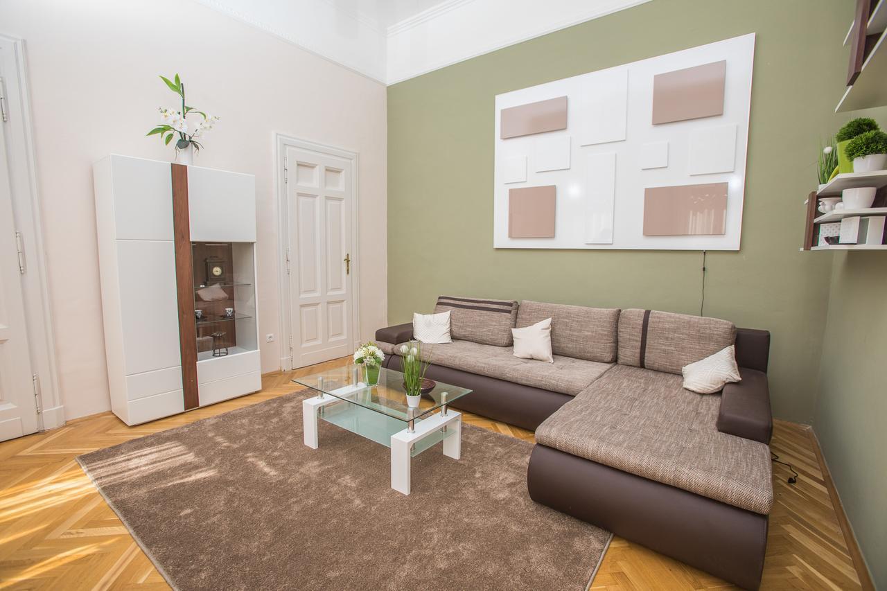 Novak Apartman Segedín Exteriér fotografie