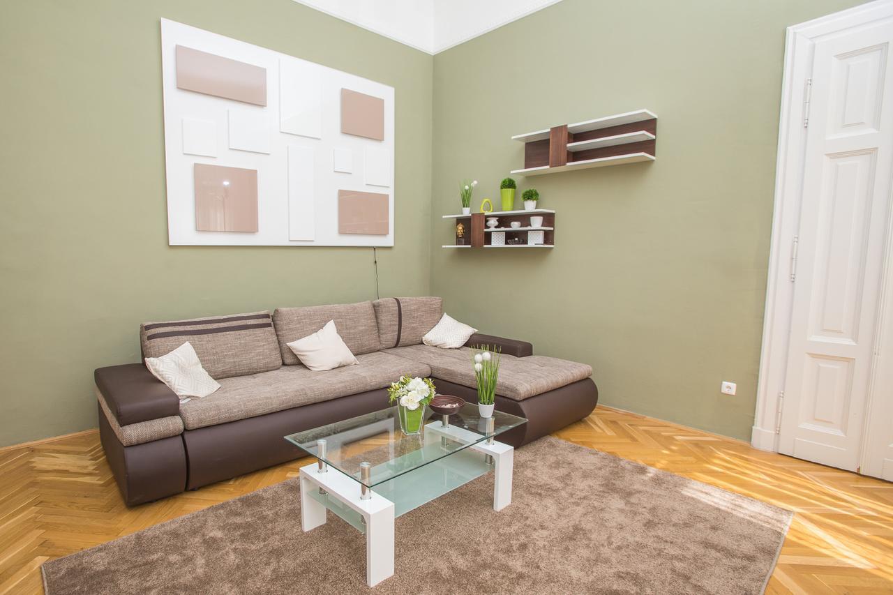 Novak Apartman Segedín Exteriér fotografie